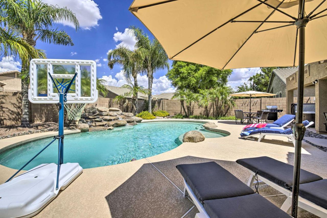 Mesa Oasis Desert Getaway Pool, Hot Tub, Patio! Exterior photo