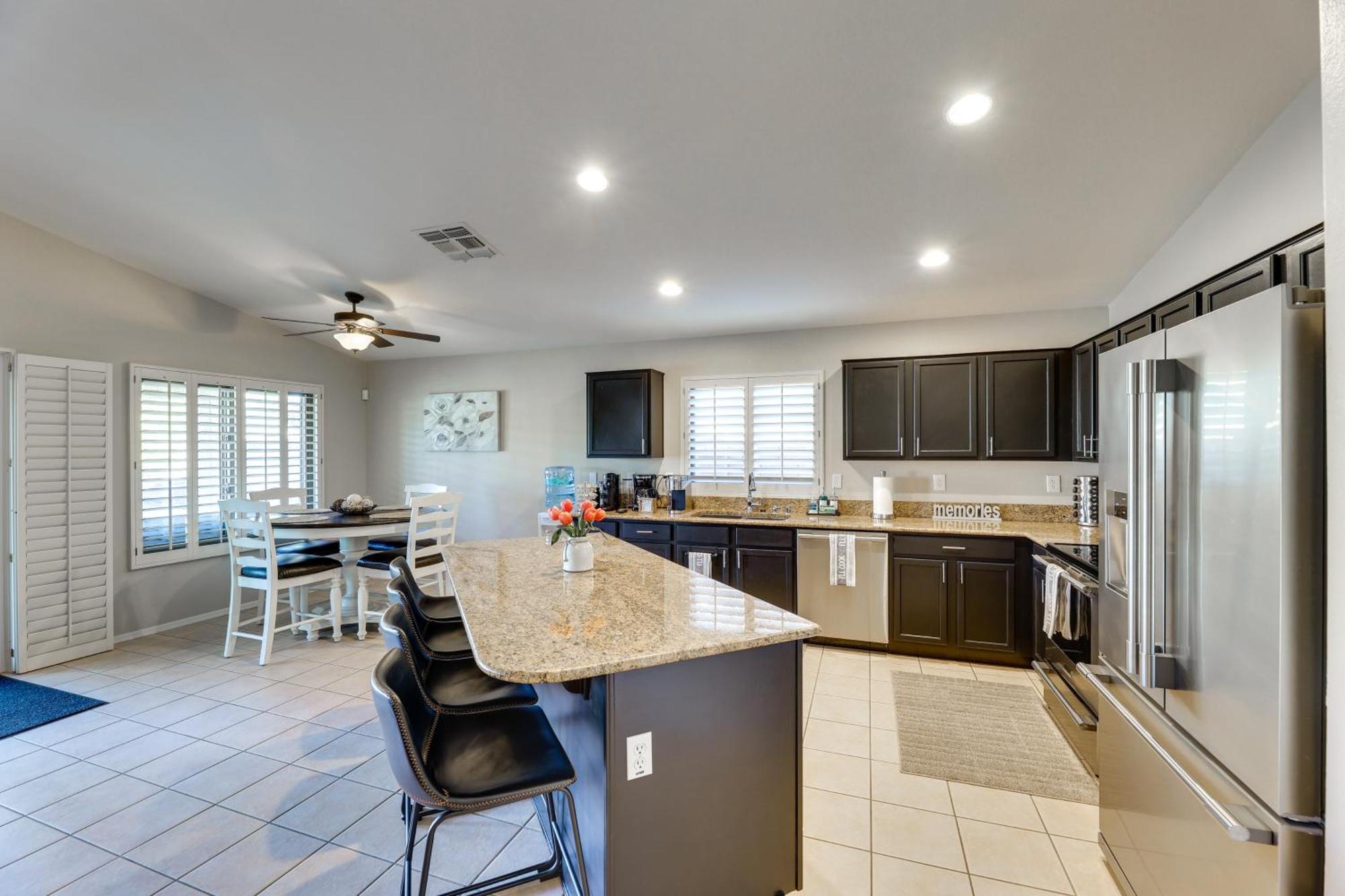 Mesa Oasis Desert Getaway Pool, Hot Tub, Patio! Exterior photo